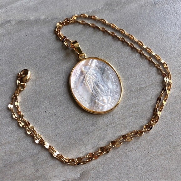 🆕LAST Boho Mother Mary 14K Carved Shell Necklace - Picture 6 of 8